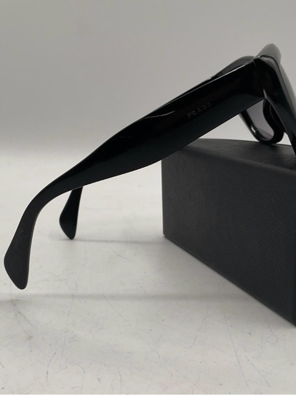 Prada model SPR 02Q sunglasses - Picture 2 of 7